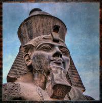 الساحر الفرعونى